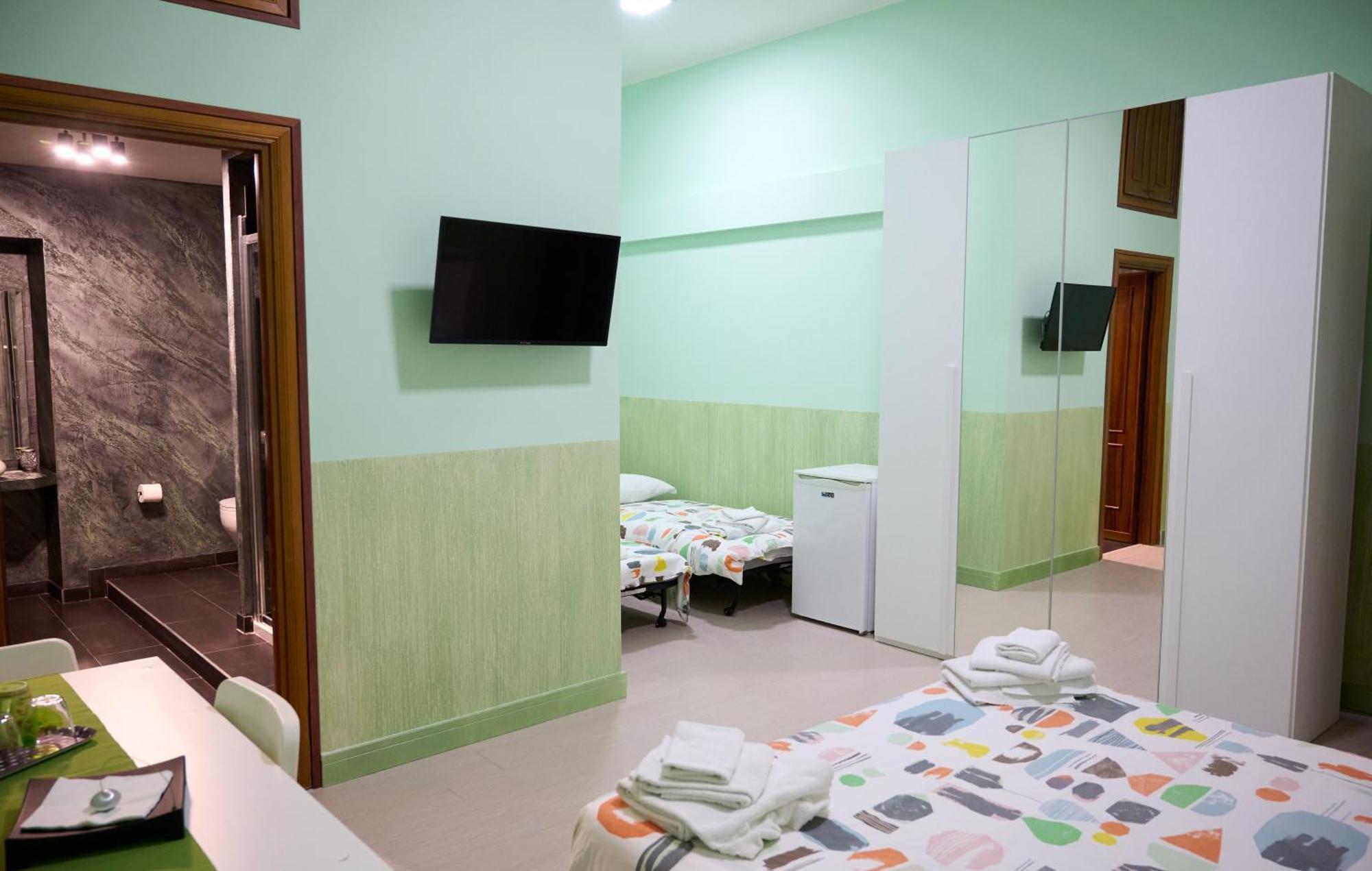 On The Rainbow B&B Рим Екстериор снимка